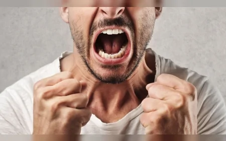 Gençlerde Artan Öfke ve Azalan Mutluluk: Psikolojik Sorunlar Nasıl Aşılır?