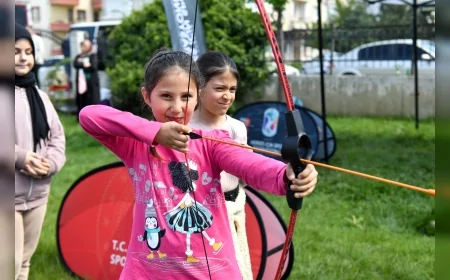 Altındağ’da Gençlik Haftası kutlamaları gençlerin enerjisiyle şenlendi