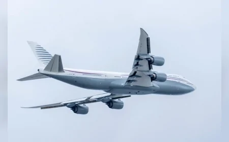 Trump’a Katar’dan 352 milyon euroluk hediye: ABD, tartışmalı Boeing 747 uçağını resmen kabul etti