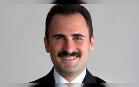 AK Parti Beylikdüzü'nde yeni dönem: İlçe Başkanlığı görevine Mustafa Necati Işık getirildi