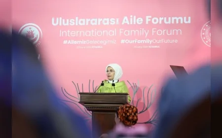 Emine Erdoğan: 'Yaşlı ve yalnız bir dünya insanlığın kaderi olmamalı'