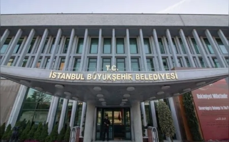 İBB’ye dördüncü dalga: Şehircilik ve altyapı üst düzey yöneticilerine gözaltı