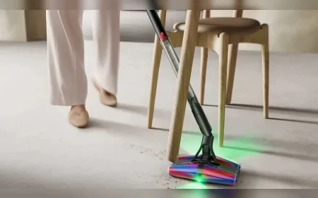 Dyson'dan LED destekli, cep boyutunda elektrikli süpürge: PencilVac tanıtıldı