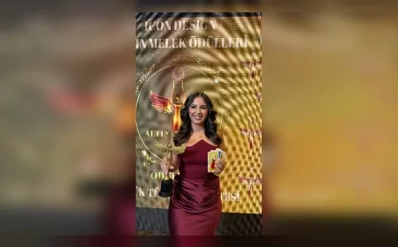 Altın Kelebek’te ‘Yılın En İyi Falcısı’ seçilen Esmeraldastroloji yorumlarıyla dikkat çekiyor