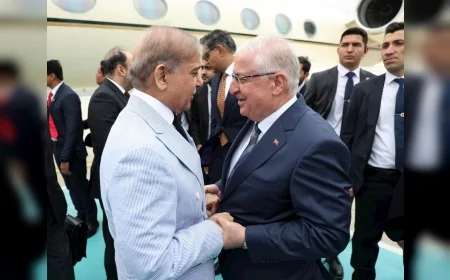 Türkiye ile Pakistan arasındaki dostluk vurgusu: Yaşar Güler, Şahbaz Şerif’i İstanbul’da törenle karşıladı