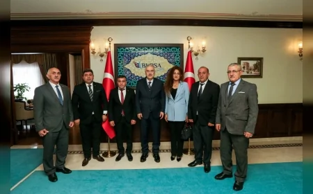 Cumhuriyetçi Aydınlık Partisi yönetiminden Bursa Valisi'ne dikkat çeken ziyaret