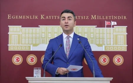 DEVA Partili Cem Avşar: '90 bin öğretmenin sistemde adı dahi yok, hak gaspı büyüyor'