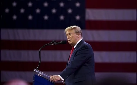 Trump'tan Apple'a Sert Uyarı: 'iPhone'lar ABD'de Üretilmezse %25 Gümrük Vergisi Uygulanmalı'