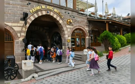 ABB ve Hollanda Büyükelçiliği'nden çocuklara sanatla geçmişe yolculuk: 'Ankara Manzarası' tablosuyla kültürel eğitim başladı