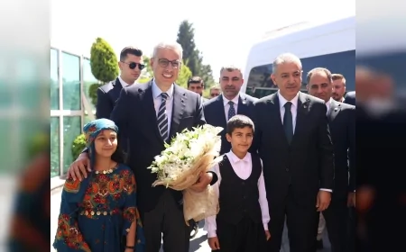 Sağlık Bakanı Kemal Memişoğlu: ‘80 yaş üstüne e-Rapor ile evden çıkmadan sağlık raporu sağlıyoruz’