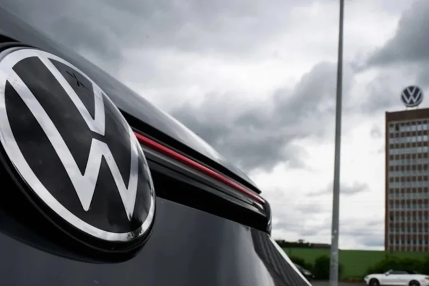 Volkswagen ve Mercedes'in ilk çeyrek kârında sert düşüş: ABD vergileri alarm veriyor