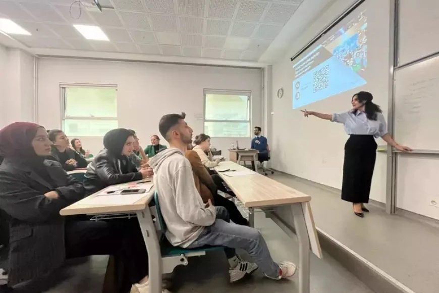 Uzaktan Eğitimde Yeni Dönem: Üniversiteler Hologram Öğretmenleri Sınıflara Taşıyor
