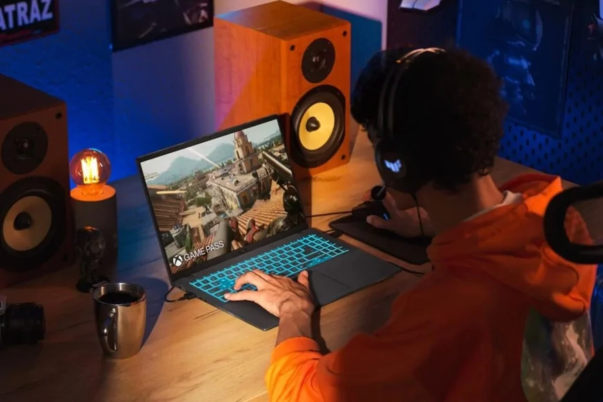 ASUS’un Yeni V16 Modeli, Güçlü Donanımıyla Hem Oyunculara Hem Profesyonellere Hitap Ediyor