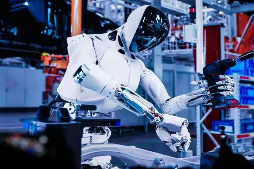 Xpeng, insan benzeri robot Iron ile elektrikli araç üretiminde yeni bir dönemi başlattı