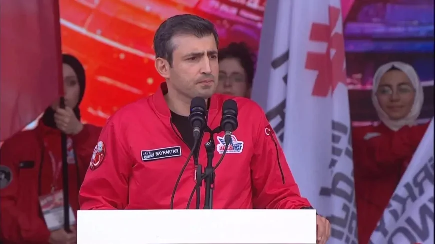 Selçuk Bayraktar: 'TEKNOFEST rotasını kaybetmiş dünyaya yön çizen bir oluşum'