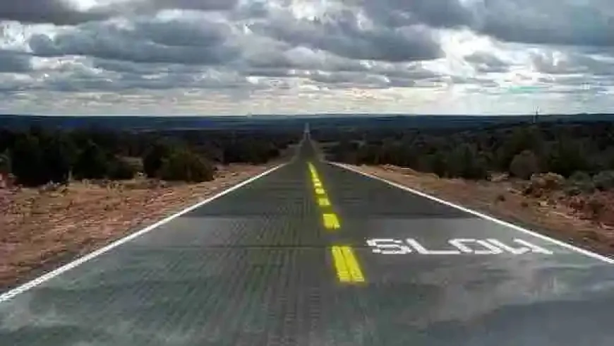 Güneş Enerjili Yol Kaplamaları Test Ediliyor: Asfalt Artık Elektrik Üretecek