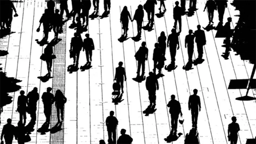 Gençler Neden Memleketlerine Dönmüyor: İşsizlik, Sosyal Baskı ve Özgürlük Arayışı Metropollere Bağlıyor