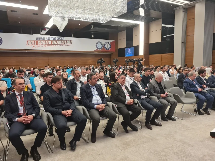 Acil Sağlık Kongresi’nde üç temel çağrı: Ekip ruhu güçlendirilmeli, yapısal reform şart, sağlıkta uluslararası suçlar görmezden gelinemez