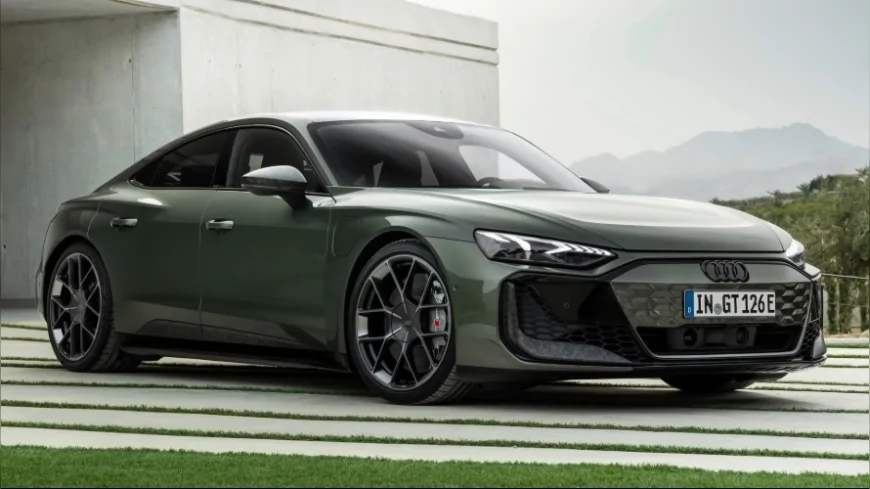 Audi'nin Yeni Elektrikli Canavarı Sahneye Çıktı: 10 Dakikada 285 Km Menzil!