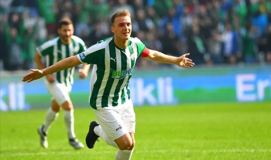 Süper Lig tecrübesiyle geri döndü: Ertuğrul Ersoy yeniden Bursaspor’da!