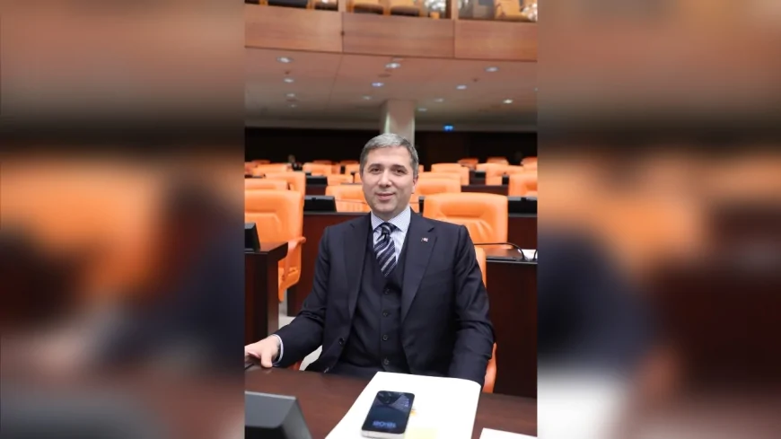 AK Parti'li Zafer Sırakaya: '19 Mayıs, gençliğe güvenin ve milli dirilişin simgesidir'