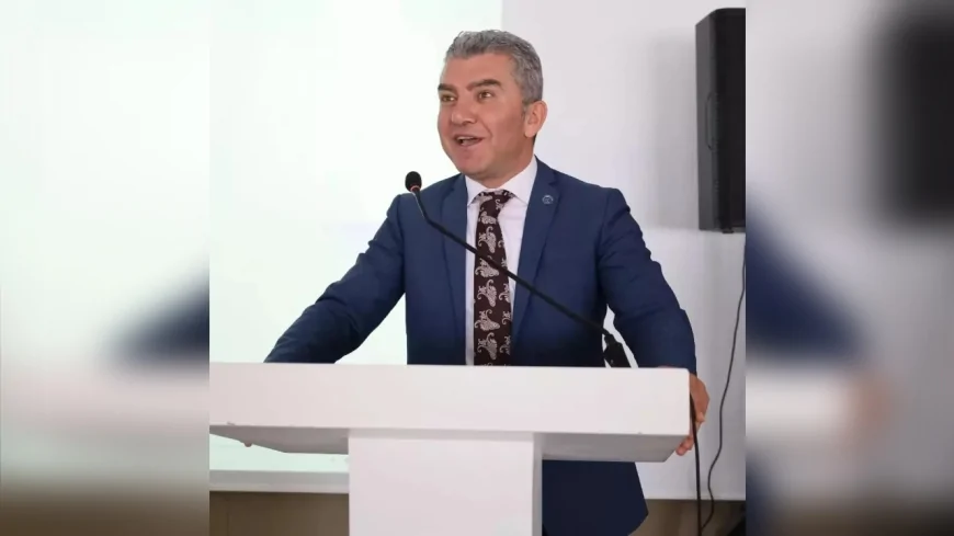 Hürriyetçi Eğitim Sen Genel Başkanı Levent Kuruoğlu: '19 Mayıs; teslimiyetin değil direnişin adıdır'