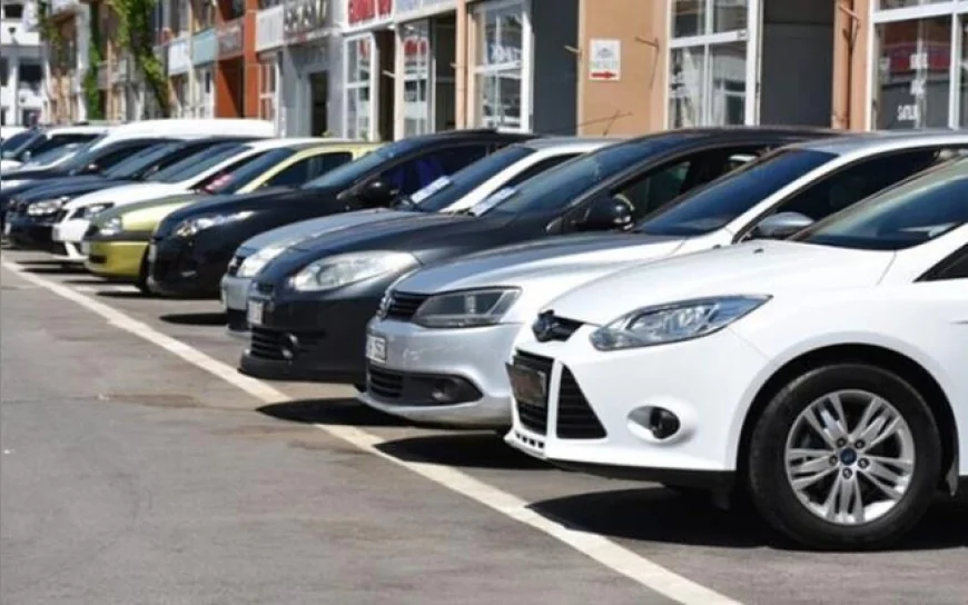 Sıfır araçta zam fırtınası ikinci eli uçurdu: Nisan satışları rekor kırdı