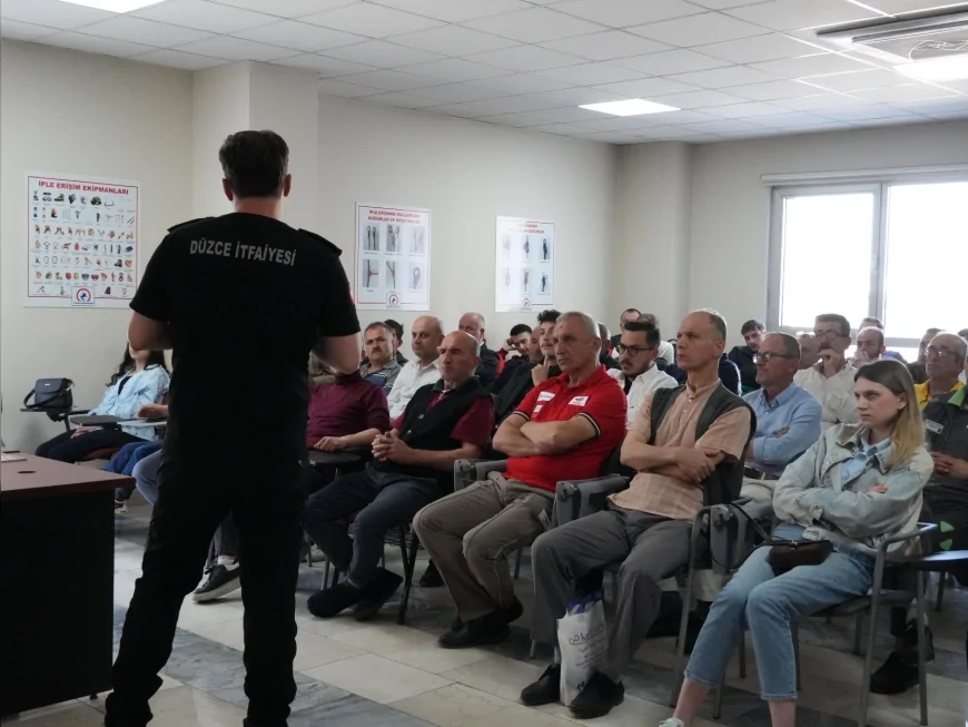 Düzce’de 275 Akaryakıt İstasyonu Çalışanına Yangın Eğitimi Verildi