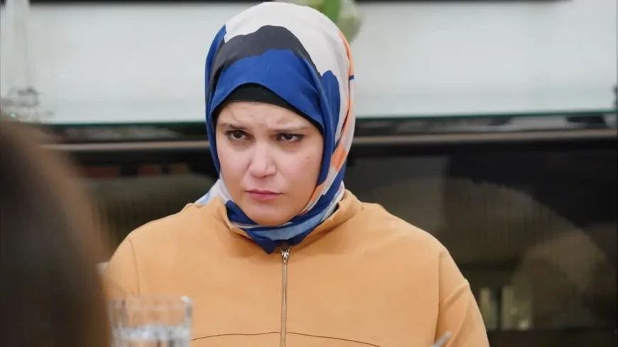 Feyza Civelek'in gözünde ciddi hasar: 'Korneam yırtıldı' açıklaması dikkat çekti