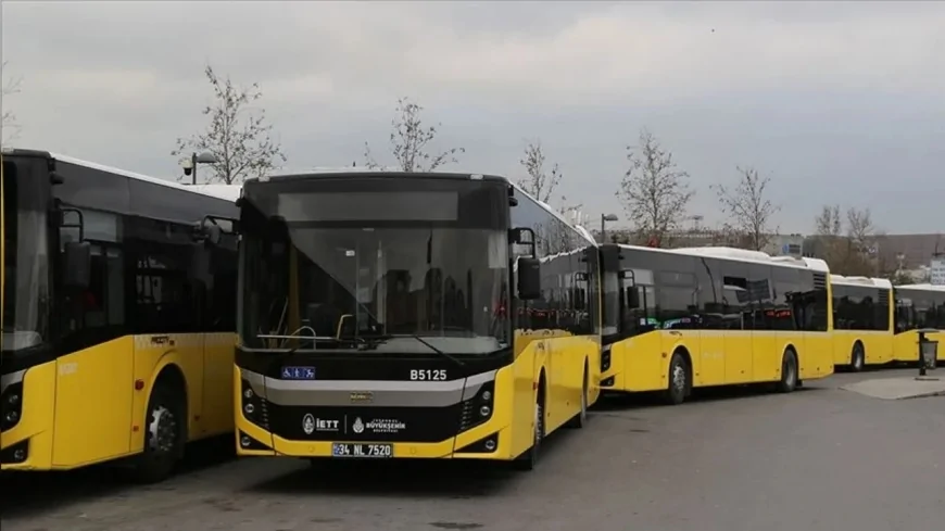 İstanbul'da 3 Bin Özel Halk Otobüsü Kontak Kapattı: Ulaşım Krizi Büyüyor