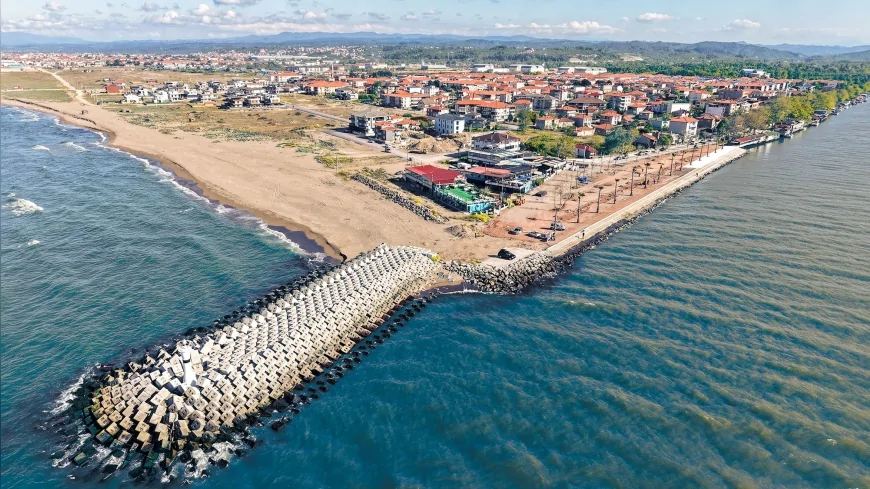 Sakarya'nın Karadeniz kıyısında yeni dönem: Karasu sahili doğayla bütünleşen projeyle yenileniyor