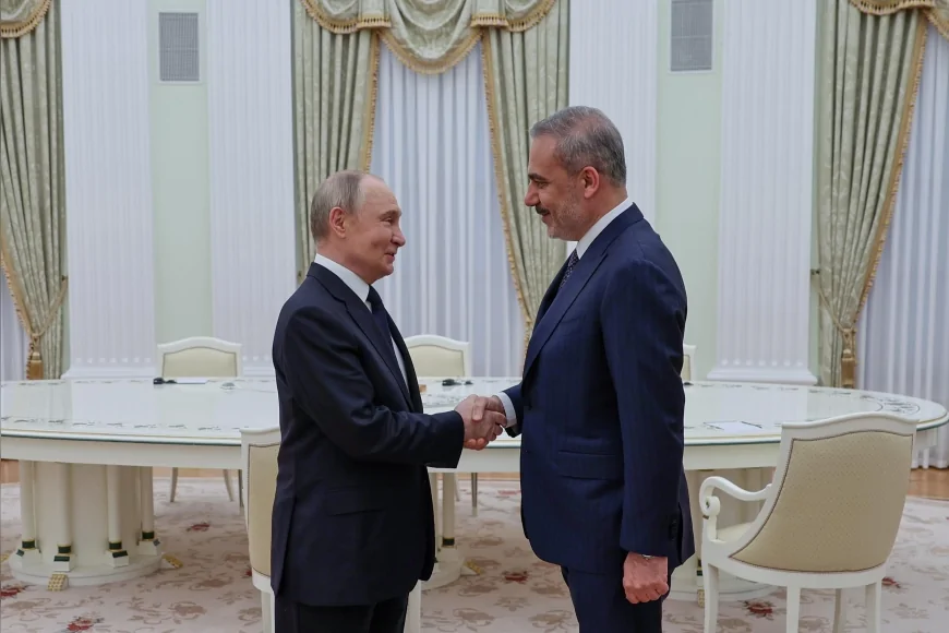 Fidan Moskova’da Putin’le Görüştü: Türkiye, Ukrayna Barışı İçin Yeniden Masada