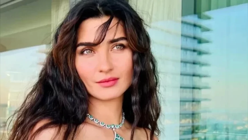 Tuba Büyüküstün Bodrum tatilinde: 'Hayat hep böyle anılarla anlam kazanır'