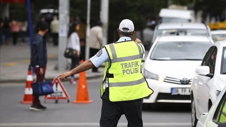 Alkollü araç kullananlara 150 bin TL, kırmızı ışık ihlaline 80 bin TL ceza geliyor