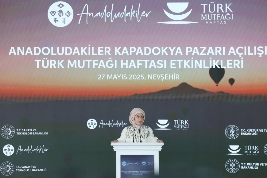 Emine Erdoğan Nevşehir’de yoğurt mayaladı: ‘Kültürümüzün taşıyıcısı yoğurdu koruyanları tebrik ediyorum’