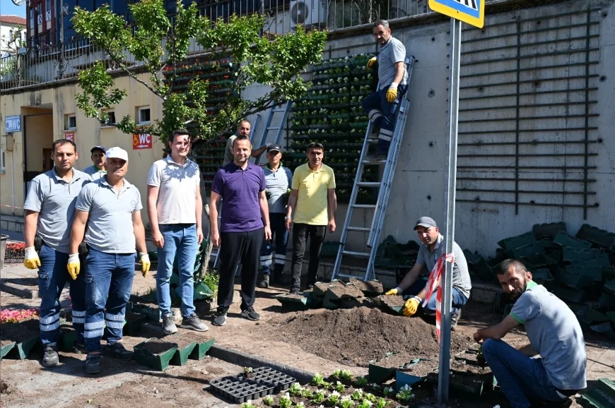 Ereğli sokak sokak çiçekleniyor: Yazın gelişiyle peyzaj çalışmaları hız kazandı