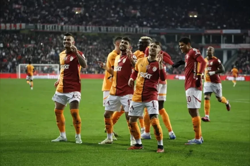 Galatasaray 5. yıldız coşkusunu taraftarıyla kutlayacak: Sezonun son maçı Başakşehir'e karşı
