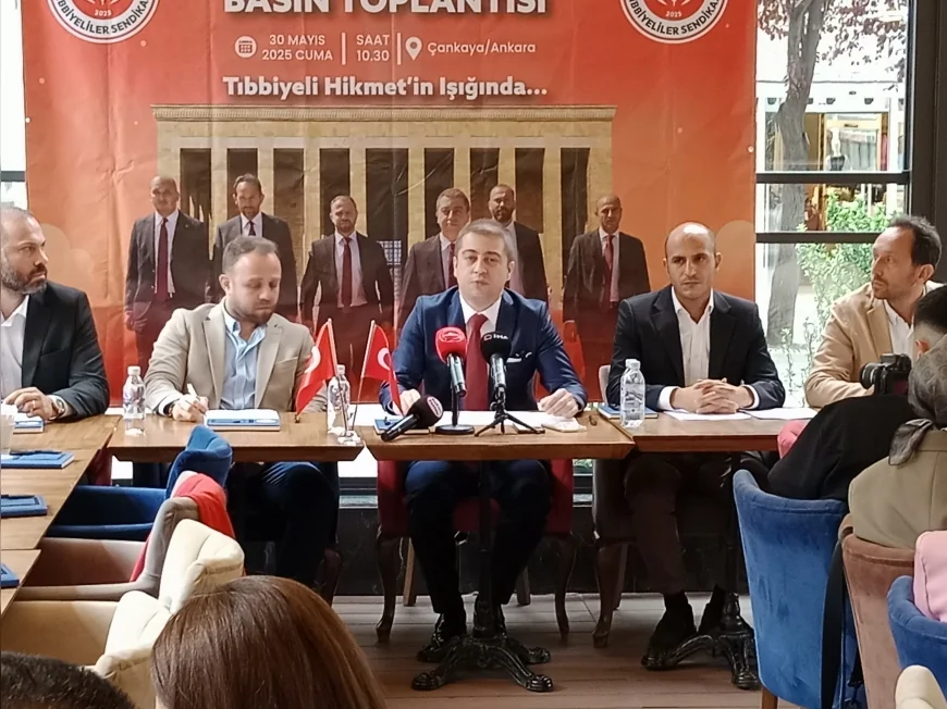 Hekimlerin Yeni Sesi Tıbbiyeliler Sendikası Kuruldu: 'Artık Görmezden Gelinmeyeceğiz'