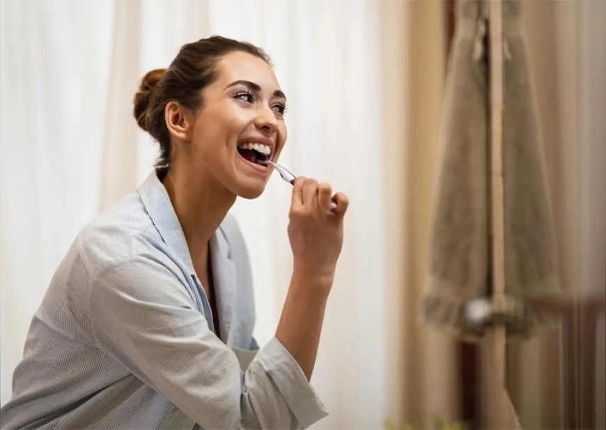 Modern Beslenme Dişlerimizi Nasıl Çürütüyor: Günde Kaç Kez Fırçalamalıyız?