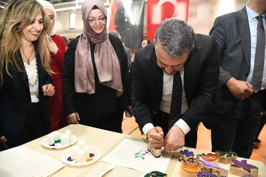 Pursaklar’da Hayat Boyu Öğrenme Haftası’na El Emeği Damgası