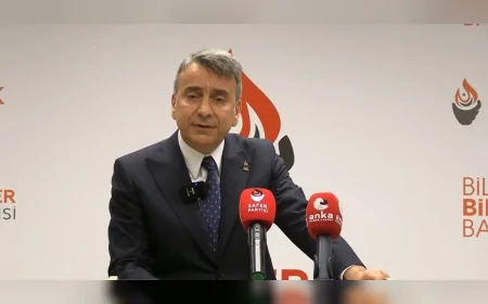 Zafer Partisi Sözcüsü Azmi Karamahmutoğlu: ‘Yeni anayasa PKK ile pazarlığın sonucu, Türk kimliğini hedef alıyorlar’