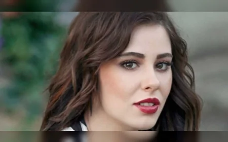 Tuğçe Tayfur'un üçüncü bebeği Necla Hira doğar doğmaz yoğun bakıma alındı