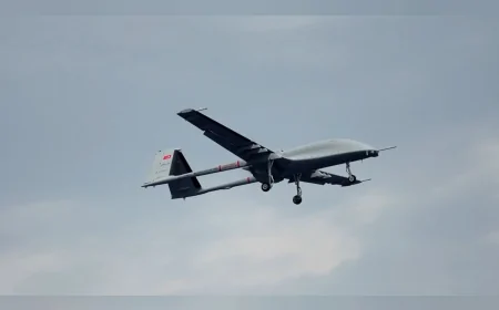 Yapay zeka destekli iniş-kalkış yapan Bayraktar TB3, TCG Anadolu'da tarih yazdı