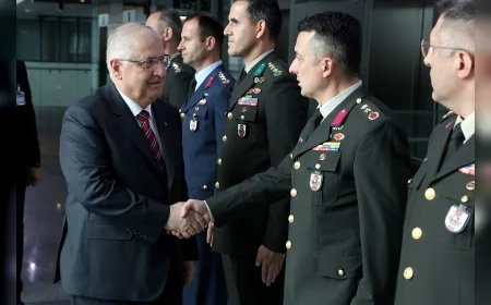 Milli Savunma Bakanı Güler, NATO Karargâhı’nda Türk Askerî Temsil Heyeti ile Bir Araya Geldi