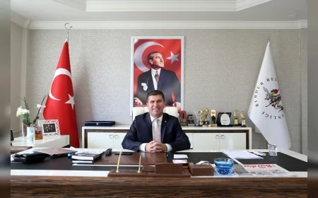 Burdur Belediye Başkanı Ali Orkun Ercengiz’den Bayram Mesajı: 'Bayram, ancak paylaşınca bayram olur'