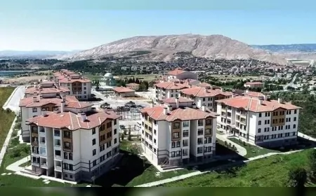 Gençlere, yaşlılara ve yeni evlilere ucuz ev imkânı: 250 bin konut için düğmeye basılıyor