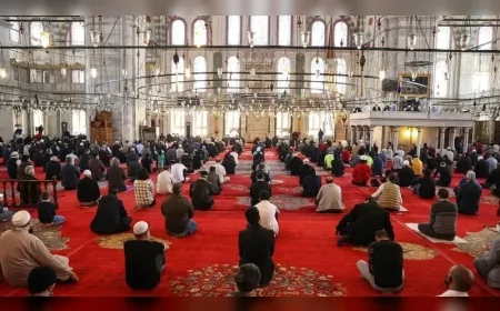 Bayram Namazı Nasıl Kılınır, Kimlere Vaciptir ve Hangi Mezhepte Ne Şekilde Uygulanır?