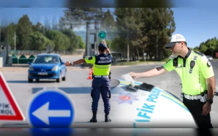 Ali Yerlikaya: 'Kurban Bayramı’nın 1. Gününde 692 Trafik Kazası Yaşandı, 7 Kişi Hayatını Kaybetti'