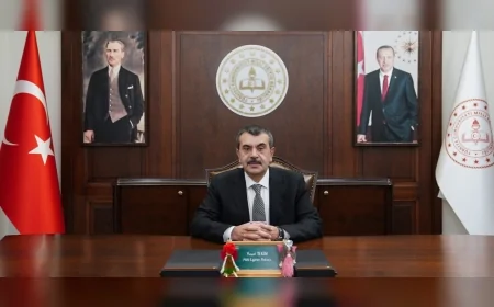 Milli Eğitim Bakanı Yusuf Tekin: ‘Onun ardından büyüyen her fidan mirasına sahip çıkıyor’