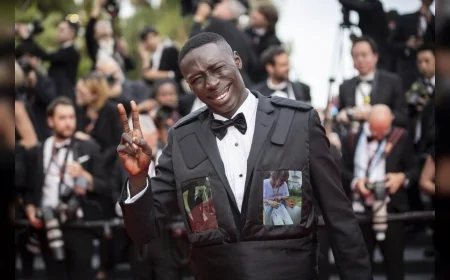 Dünyaca ünlü TikTok fenomeni Khaby Lame, ABD’de gözaltına alındıktan sonra sınır dışı edilmeden ayrıldı